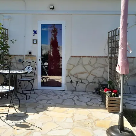 La Rana Azul Bed & Breakfast *